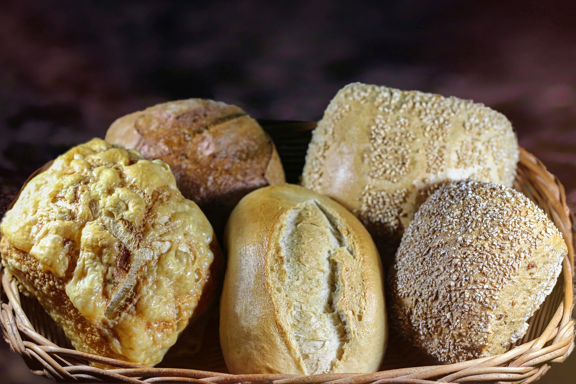 bread-g52d4c0921_1920